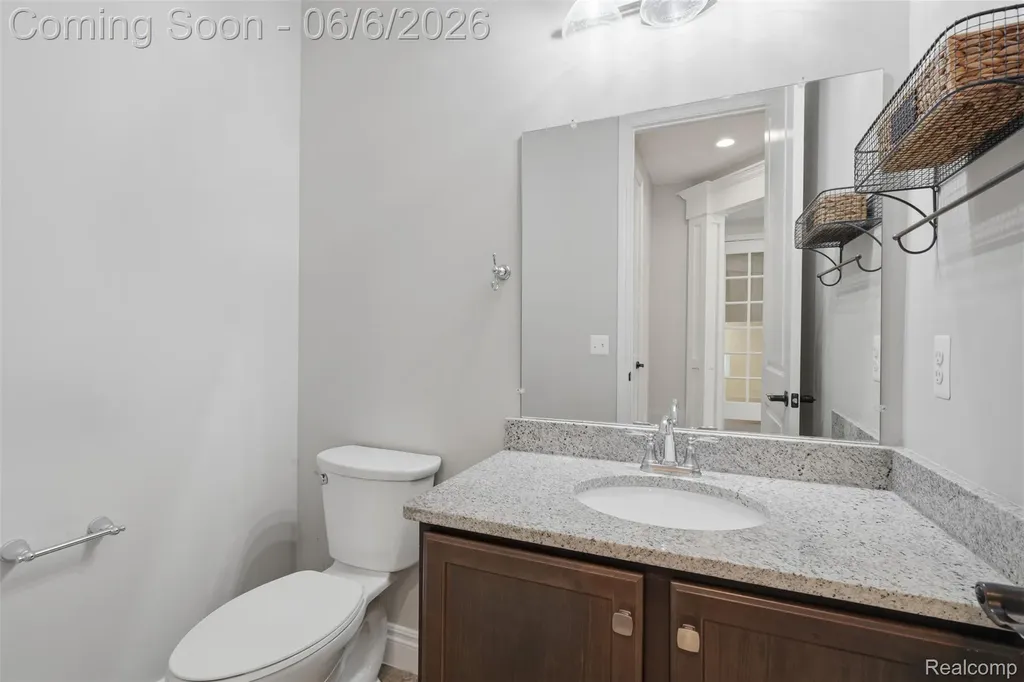 7375 N Mistwood Drive White Lake Charter Township MI 48383