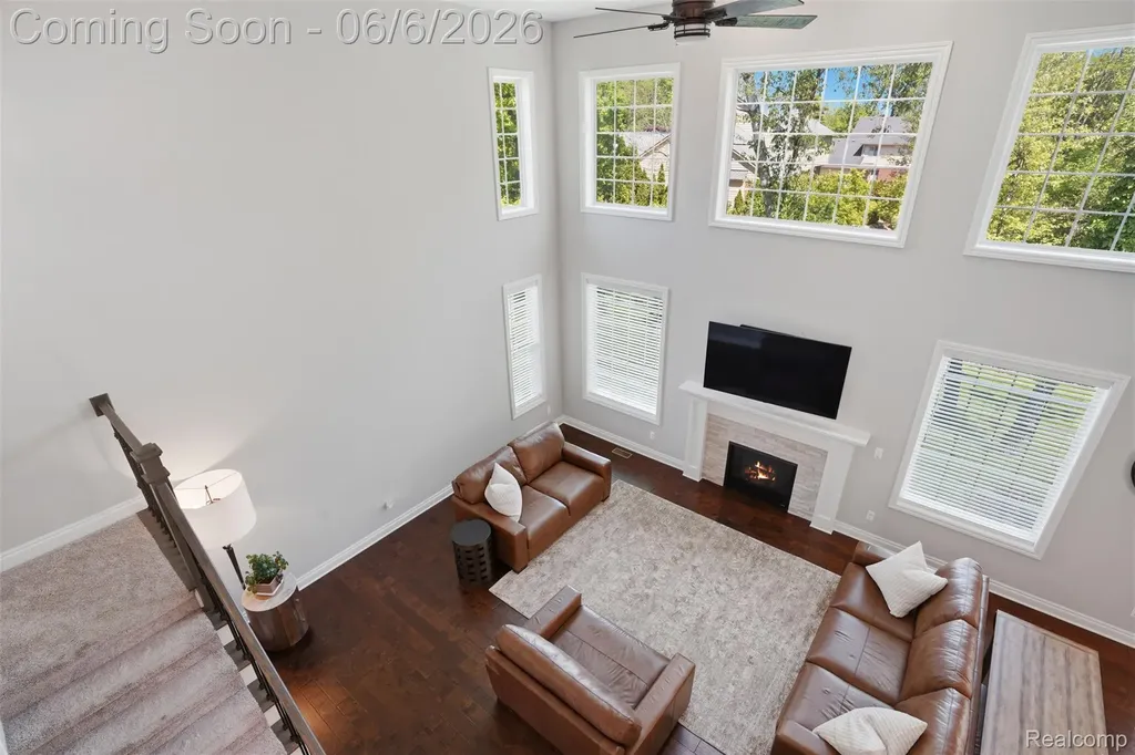 7375 N Mistwood Drive White Lake Charter Township MI 48383