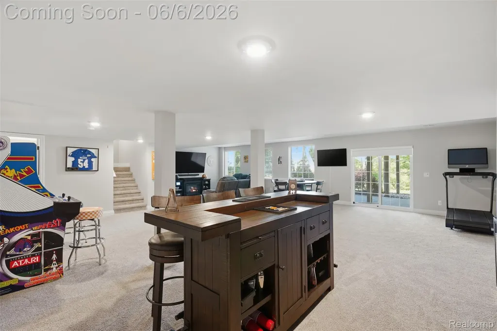 7375 N Mistwood Drive White Lake Charter Township MI 48383