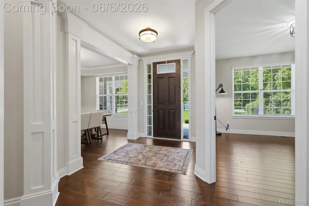 7375 N Mistwood Drive White Lake Charter Township MI 48383