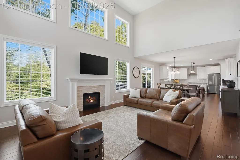 7375 N Mistwood Drive White Lake Charter Township MI 48383