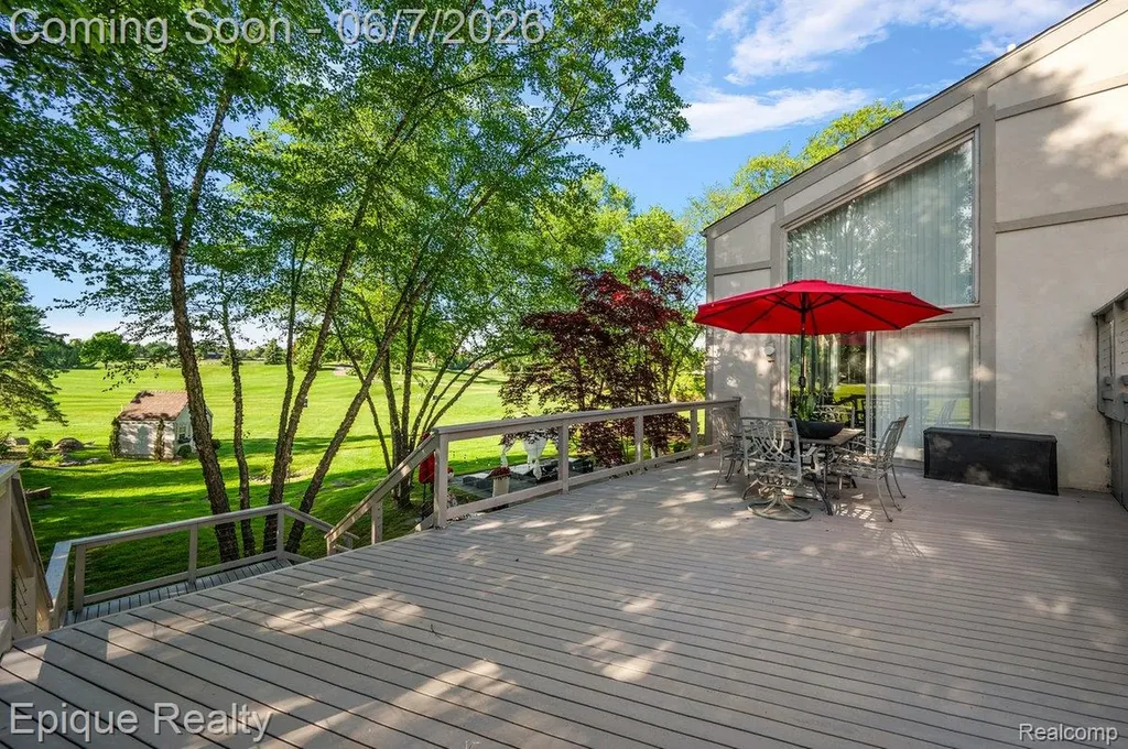 1848 Golf Ridge Drive S Bloomfield Hills City MI 48302