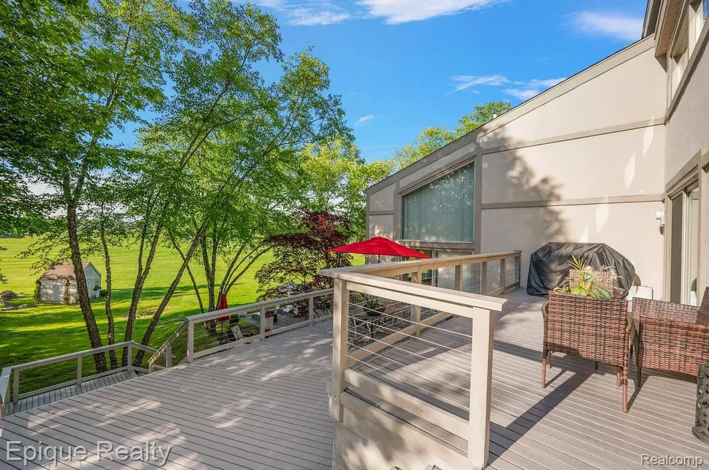 1848 Golf Ridge Drive S Bloomfield Hills City MI 48302