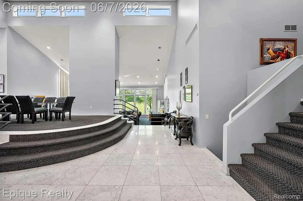 1848 Golf Ridge Drive S Bloomfield Hills City MI 48302