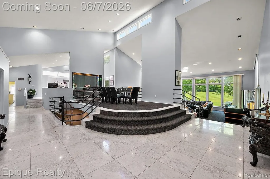 1848 Golf Ridge Drive S Bloomfield Hills City MI 48302