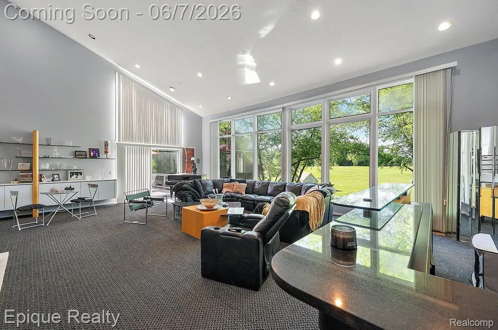 1848 Golf Ridge Drive S Bloomfield Hills City MI 48302