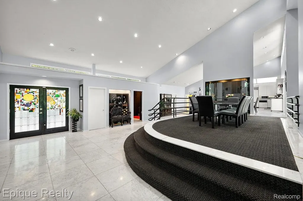 1848 Golf Ridge Drive S Bloomfield Hills City MI 48302