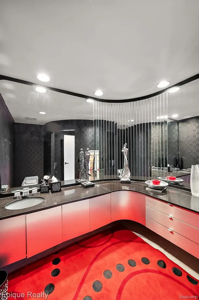 1848 Golf Ridge Drive S Bloomfield Hills City MI 48302