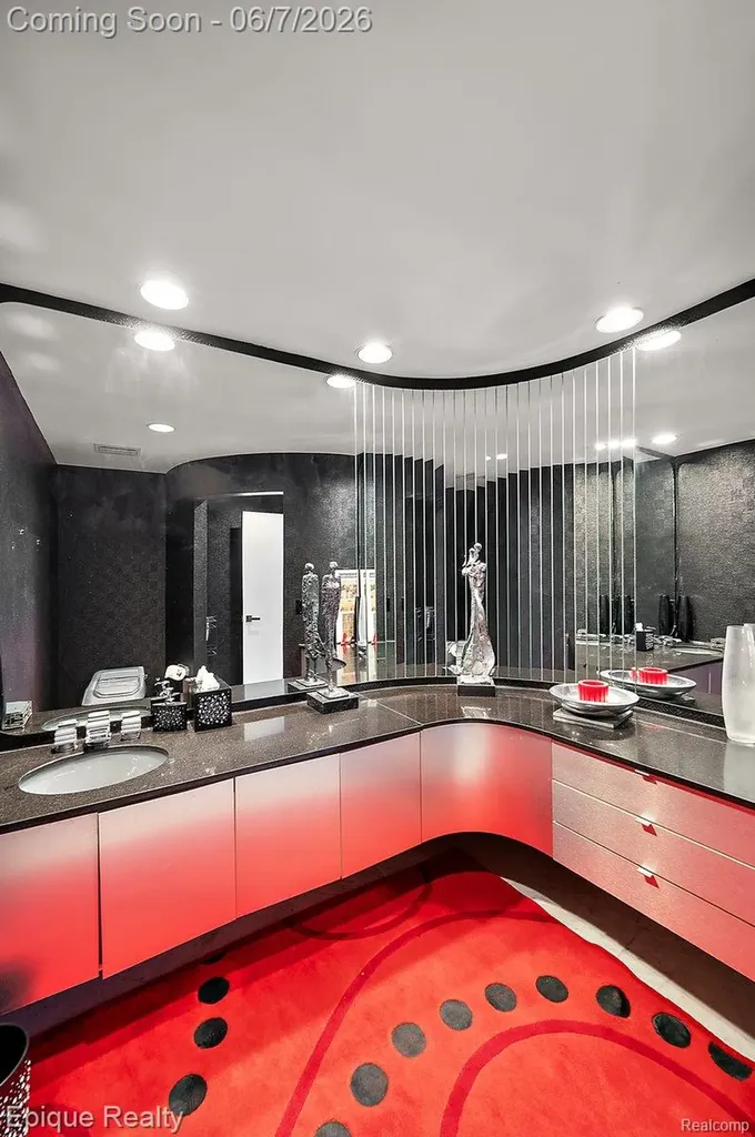 1848 Golf Ridge Drive S Bloomfield Hills City MI 48302