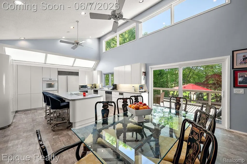 1848 Golf Ridge Drive S Bloomfield Hills City MI 48302
