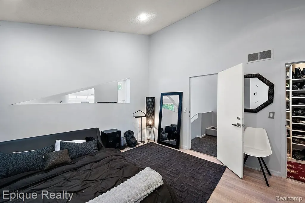 1848 Golf Ridge Drive S Bloomfield Hills City MI 48302
