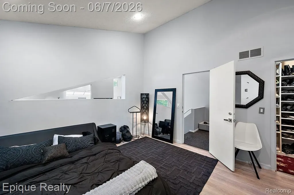 1848 Golf Ridge Drive S Bloomfield Hills City MI 48302