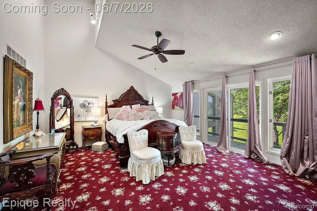 1848 Golf Ridge Drive S Bloomfield Hills City MI 48302