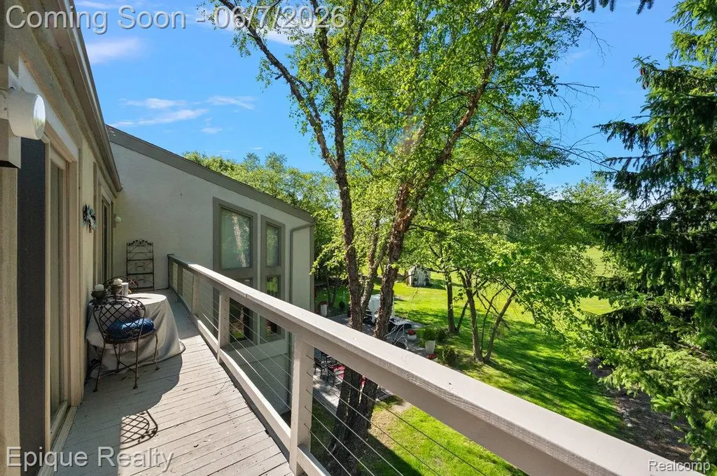 1848 Golf Ridge Drive S Bloomfield Hills City MI 48302