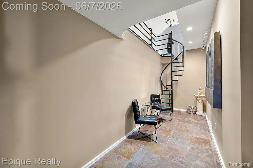 1848 Golf Ridge Drive S Bloomfield Hills City MI 48302