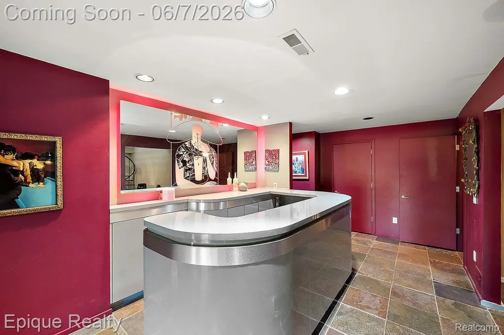 1848 Golf Ridge Drive S Bloomfield Hills City MI 48302
