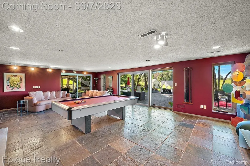 1848 Golf Ridge Drive S Bloomfield Hills City MI 48302