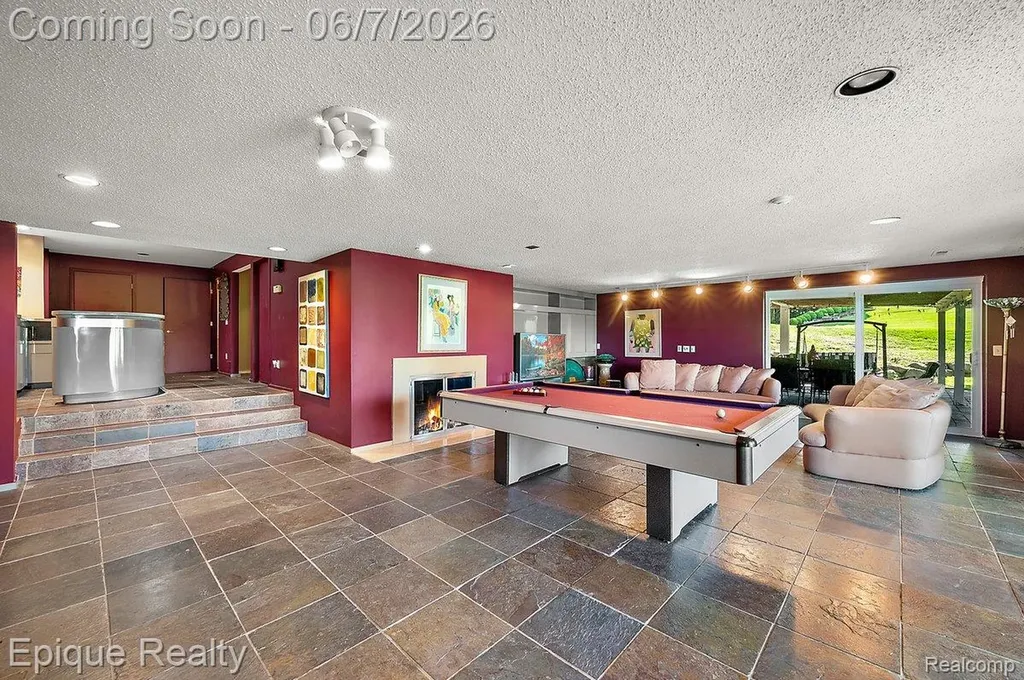 1848 Golf Ridge Drive S Bloomfield Hills City MI 48302