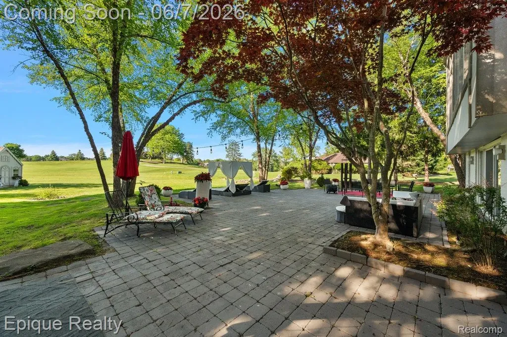 1848 Golf Ridge Drive S Bloomfield Hills City MI 48302
