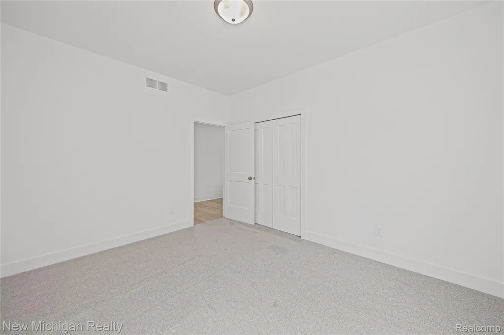 7453 Village Court Springfield Charter Township MI 48350