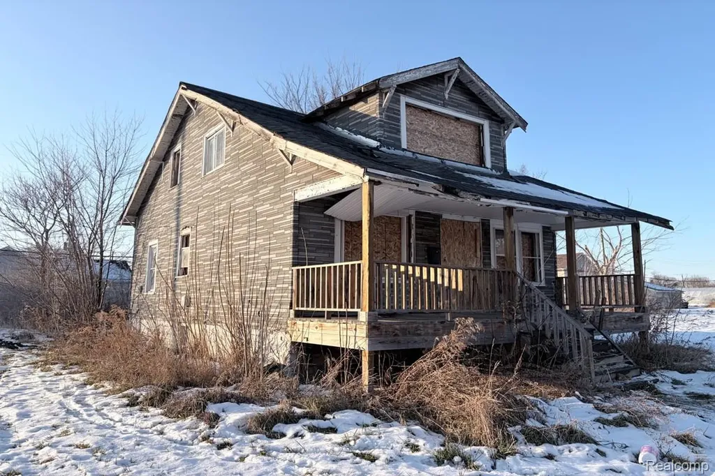 19375 Danbury Street Highland Park City MI 48203