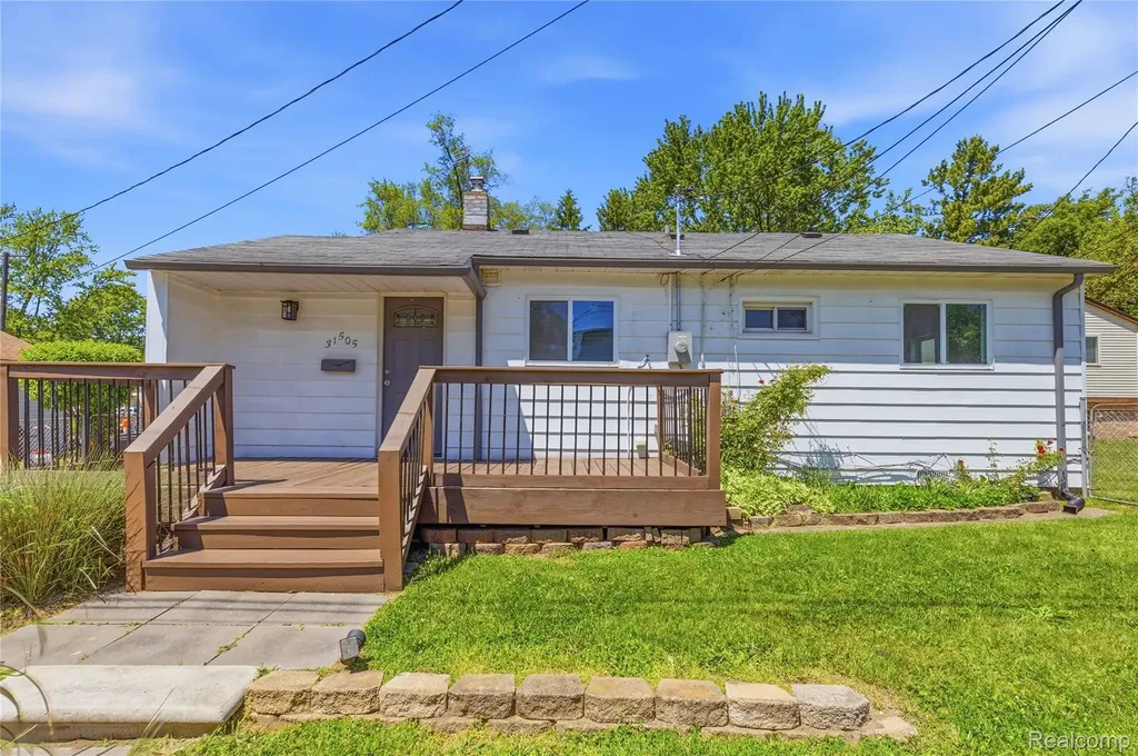 31505 Allegan Court Westland City MI 48186