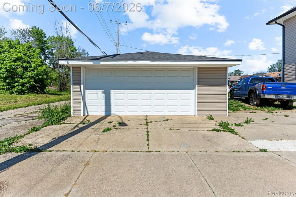 4686 Pacific Street N Detroit City MI 48204