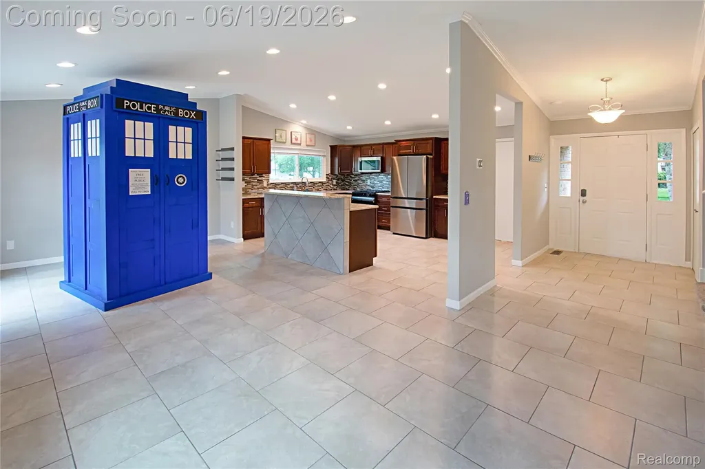 12137 Volpe Drive Sterling Heights City MI 48312
