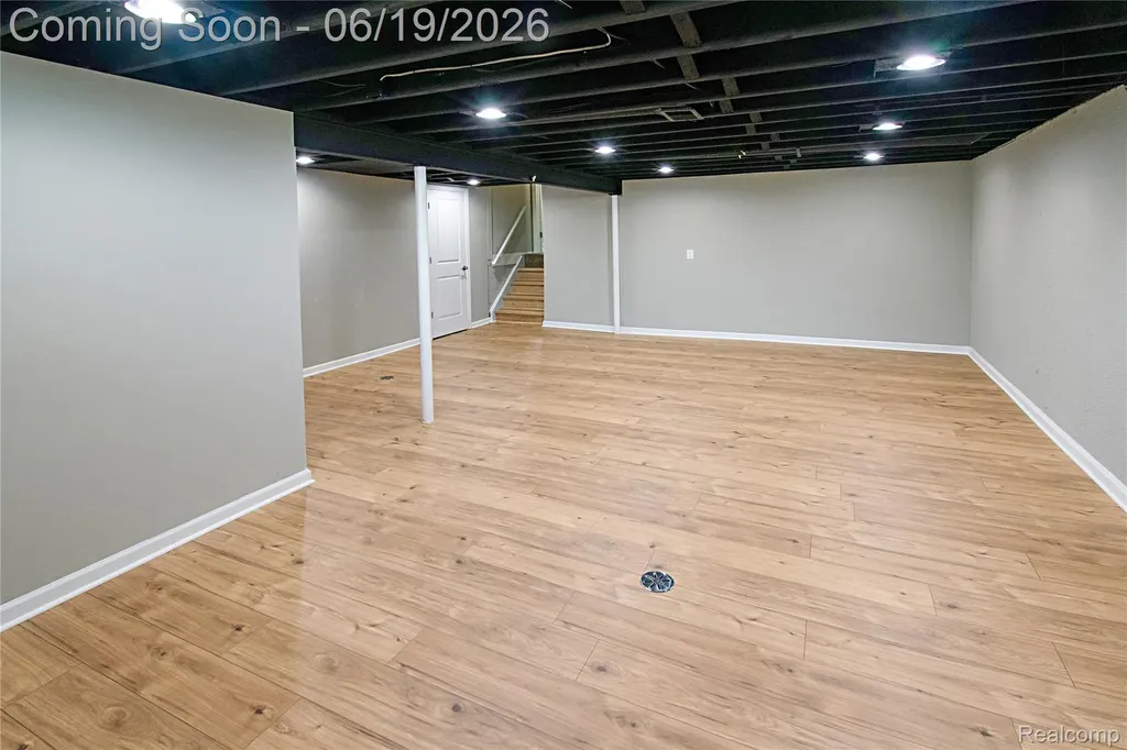 12137 Volpe Drive Sterling Heights City MI 48312