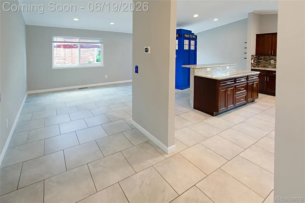 12137 Volpe Drive Sterling Heights City MI 48312