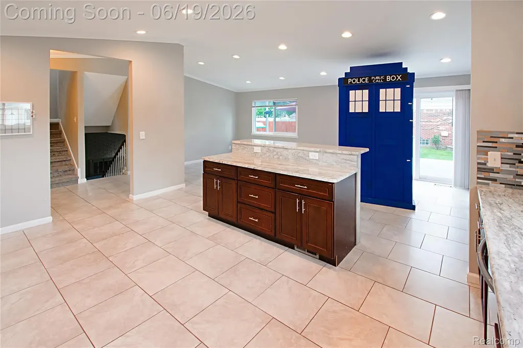 12137 Volpe Drive Sterling Heights City MI 48312