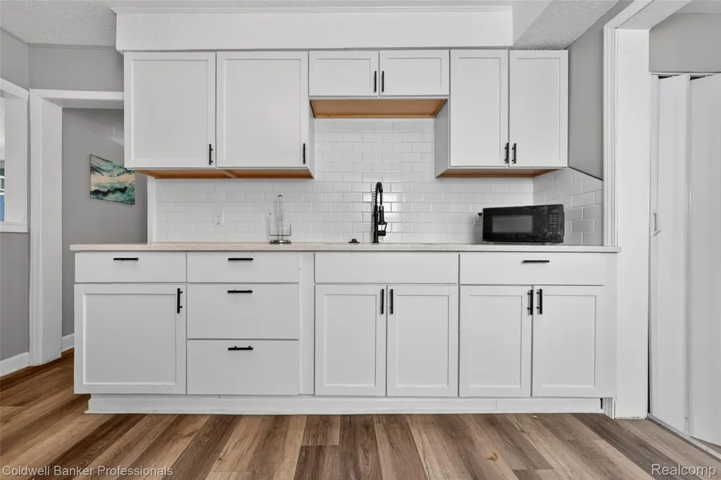 19021 Hazelwood Street Roseville City MI 48066