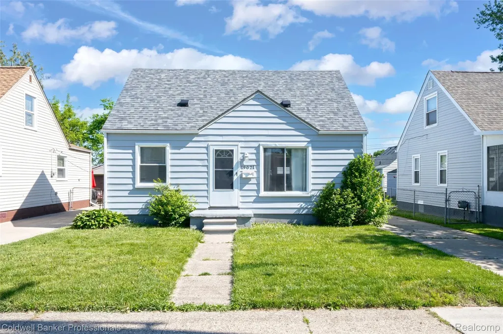 19021 Hazelwood Street Roseville City MI 48066