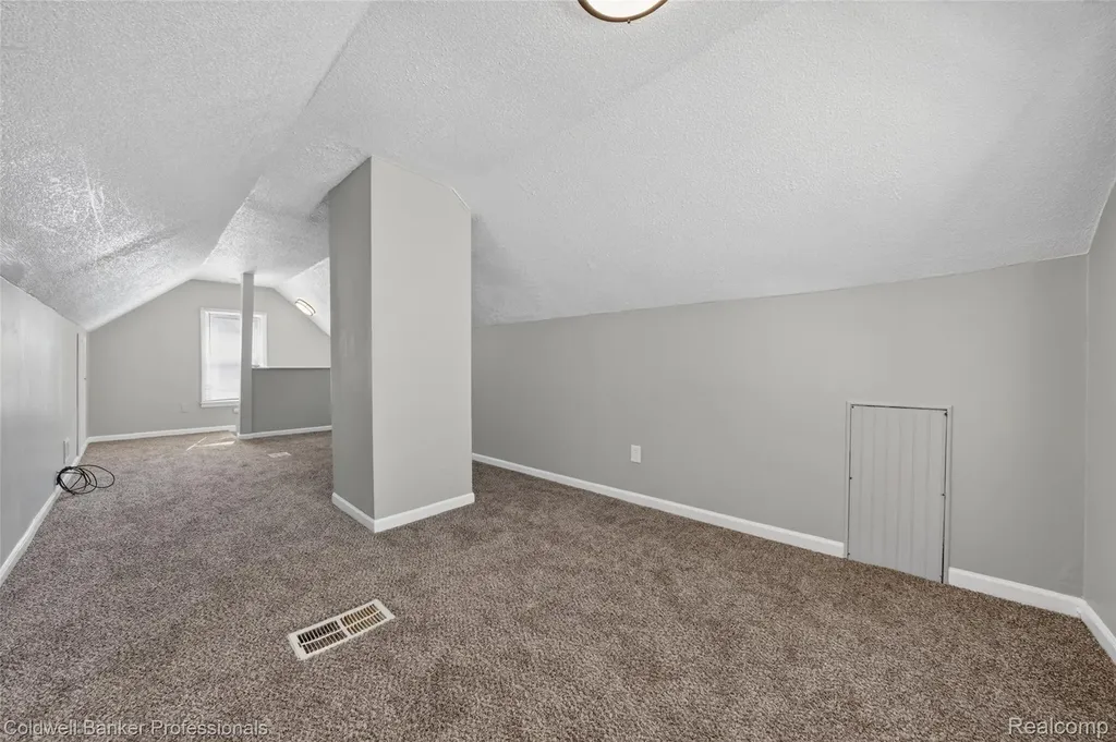 19021 Hazelwood Street Roseville City MI 48066
