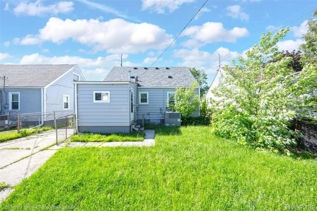 19021 Hazelwood Street Roseville City MI 48066