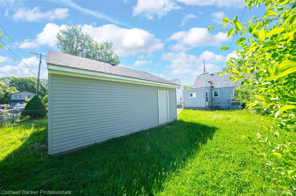 19021 Hazelwood Street Roseville City MI 48066