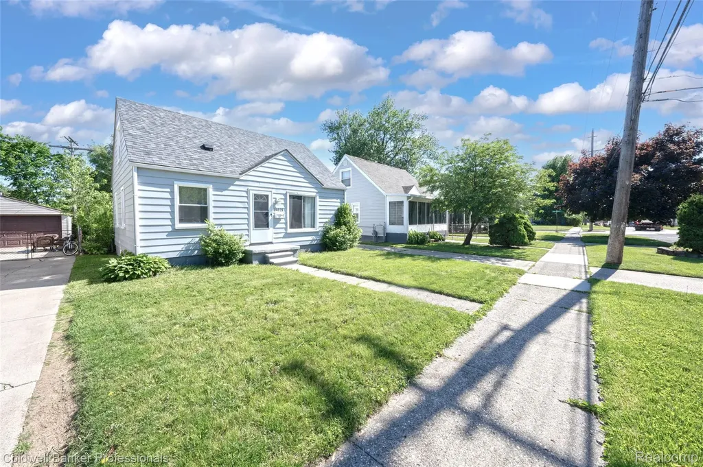 19021 Hazelwood Street Roseville City MI 48066
