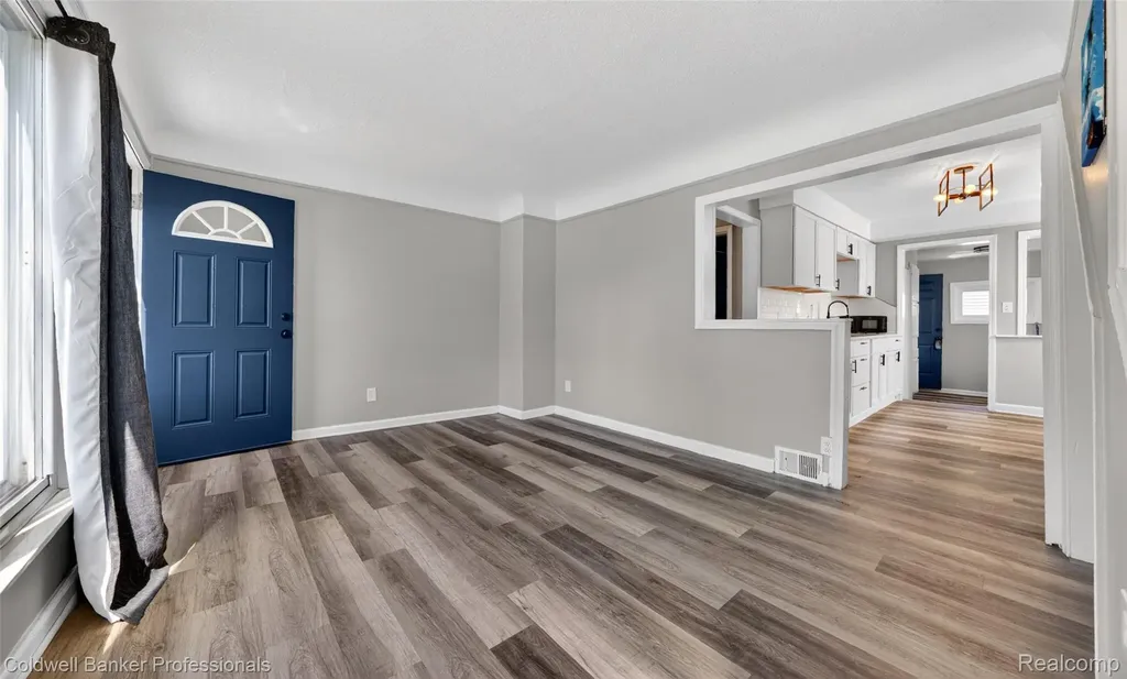 19021 Hazelwood Street Roseville City MI 48066