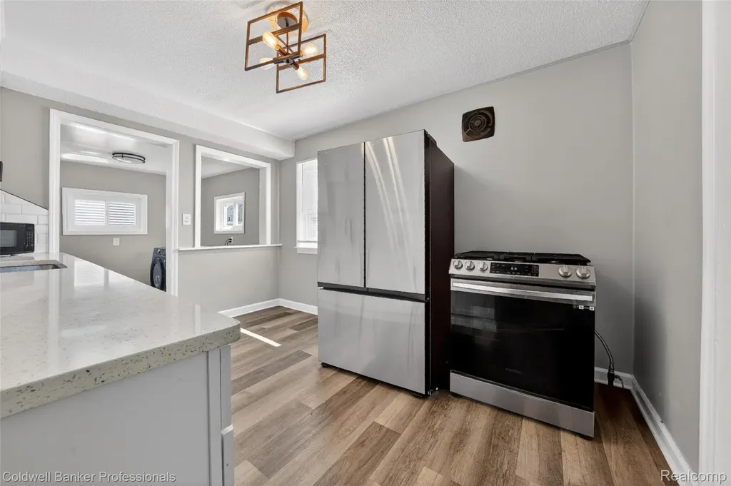19021 Hazelwood Street Roseville City MI 48066