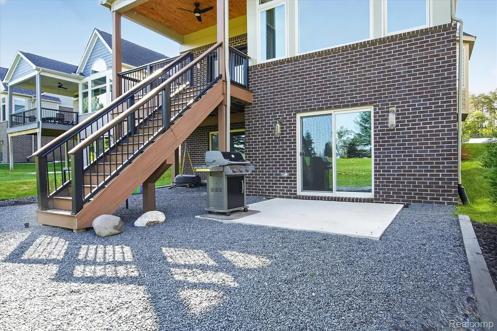 8236 Stoney Creek Drive Green Oak Township MI 48178