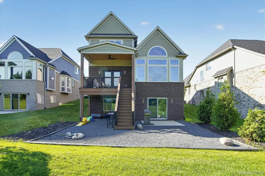 8236 Stoney Creek Drive Green Oak Township MI 48178