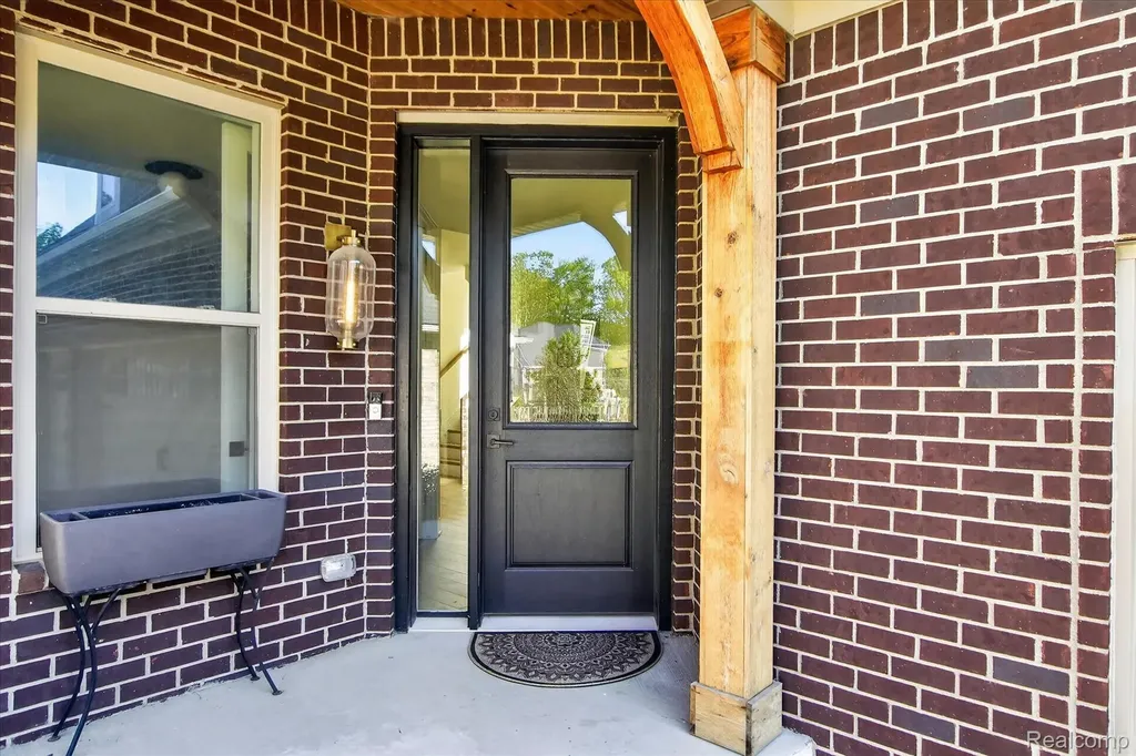 8236 Stoney Creek Drive Green Oak Township MI 48178