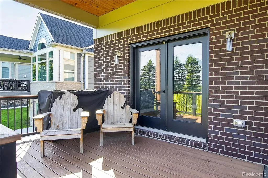 8236 Stoney Creek Drive Green Oak Township MI 48178