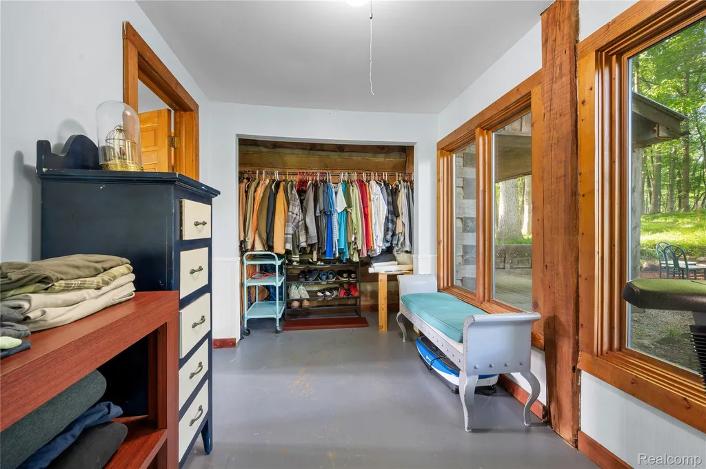 1653 Indian Garden Lane Milford Charter Township MI 48380