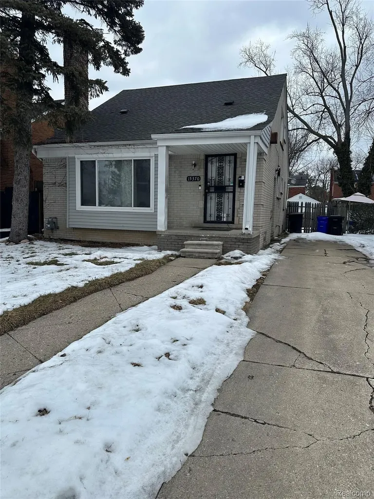 15370 Heyden Street Detroit City MI 48223