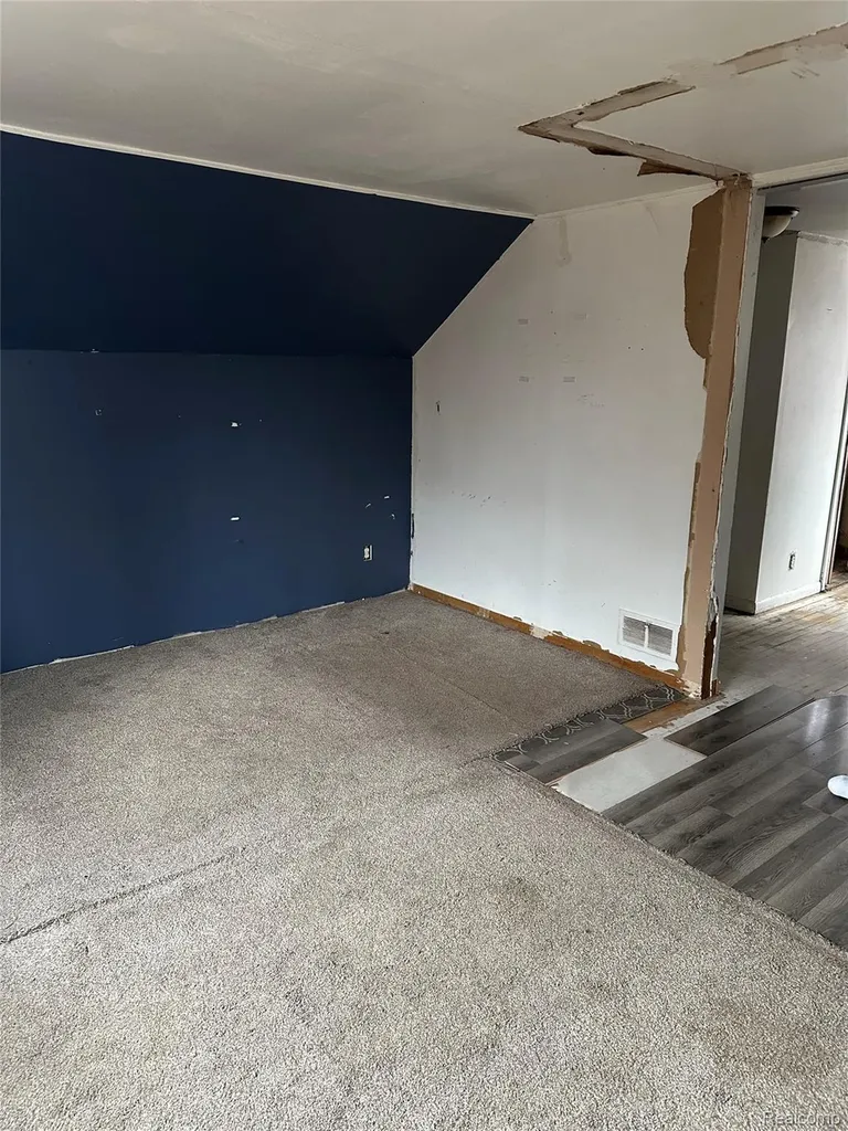 15370 Heyden Street Detroit City MI 48223