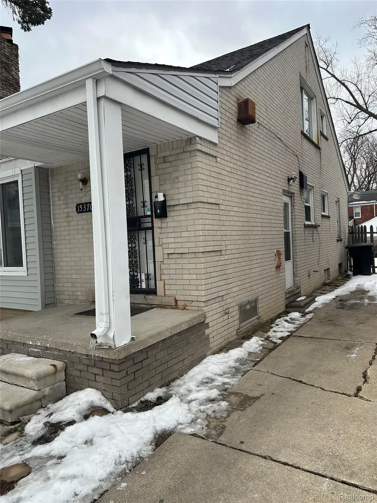 15370 Heyden Street Detroit City MI 48223