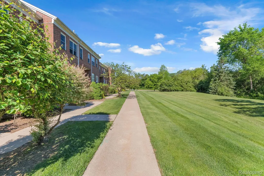 1854 Lindsay Lane Ann Arbor City MI 48104