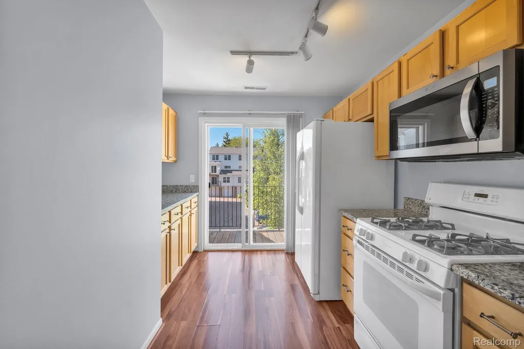 1854 Lindsay Lane Ann Arbor City MI 48104
