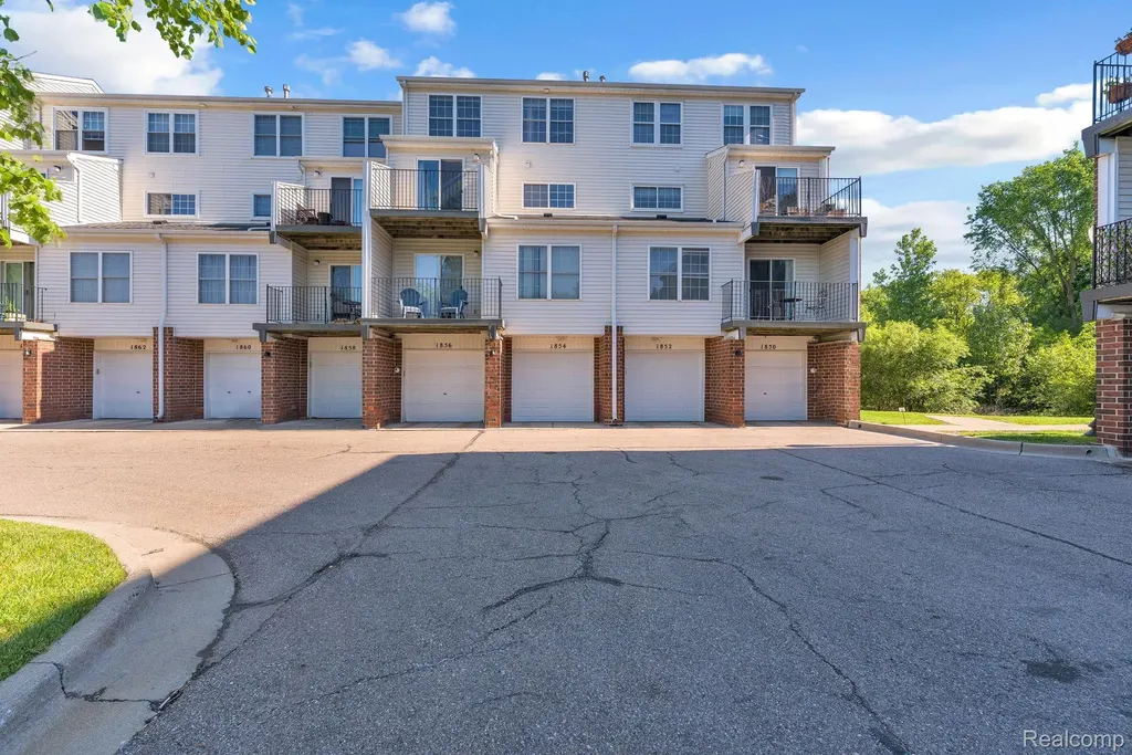1854 Lindsay Lane Ann Arbor City MI 48104